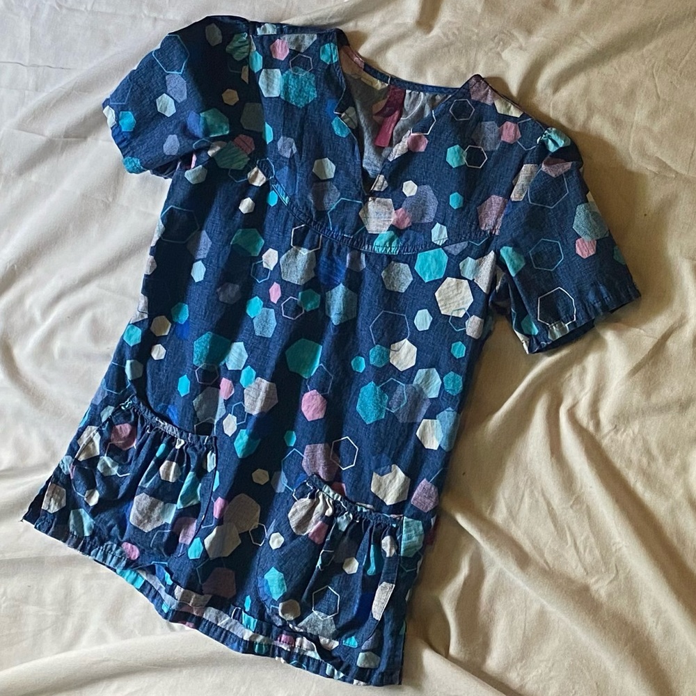 Scrub top